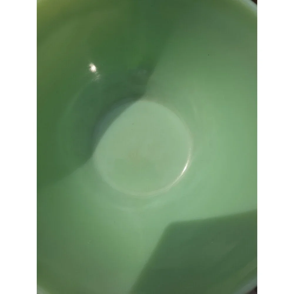 VTG Fire-King Ware Jadeite Batter Bowl w/ Spout & Handle 9.5” Mixing Bowl USA